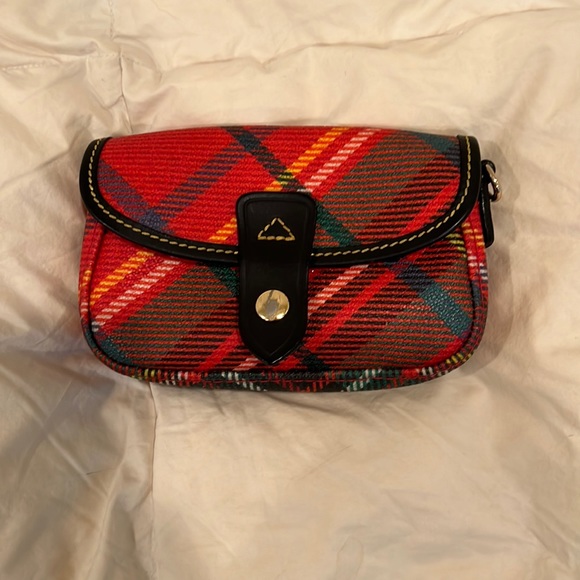 Dooney and Bourke wristlet ** need strap - Picture 1 of 2